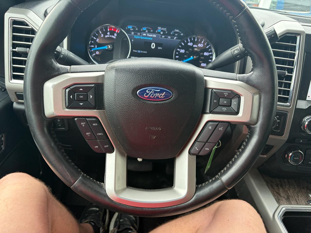 Ford Super Duty F-250 SRW  2017