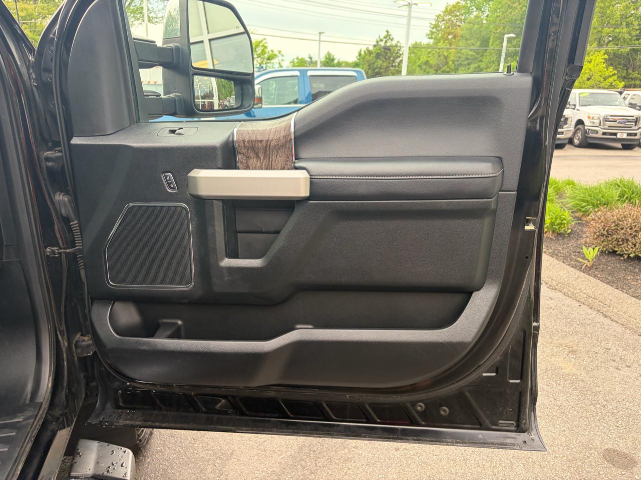 Ford Super Duty F-250 SRW  2017