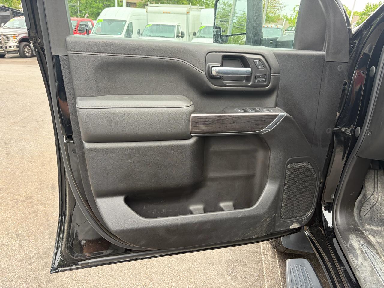 Chevrolet Silverado 2500HD  2021