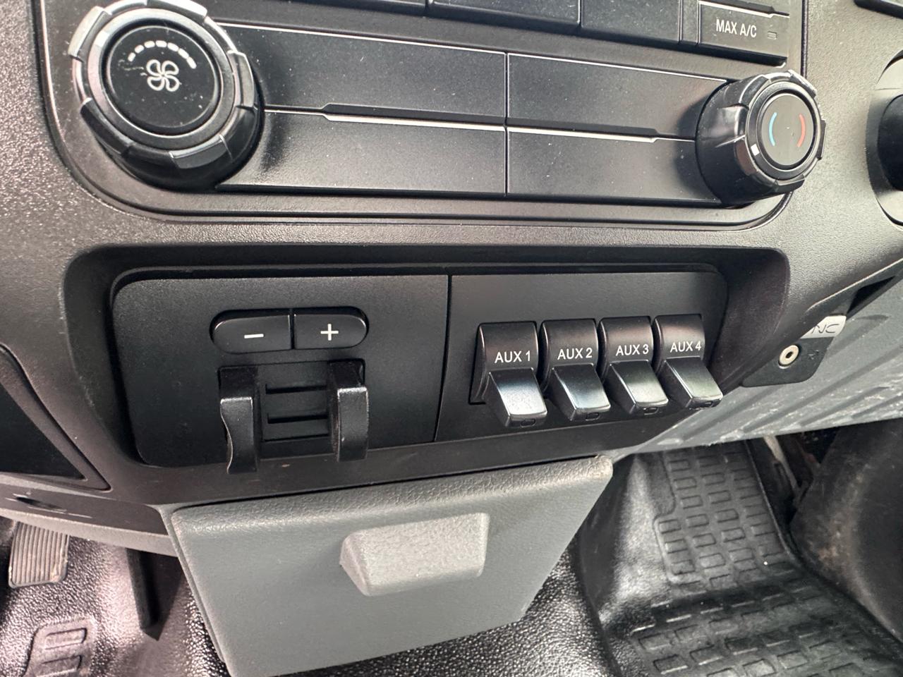 Ford Super Duty F-550 DRW  2016