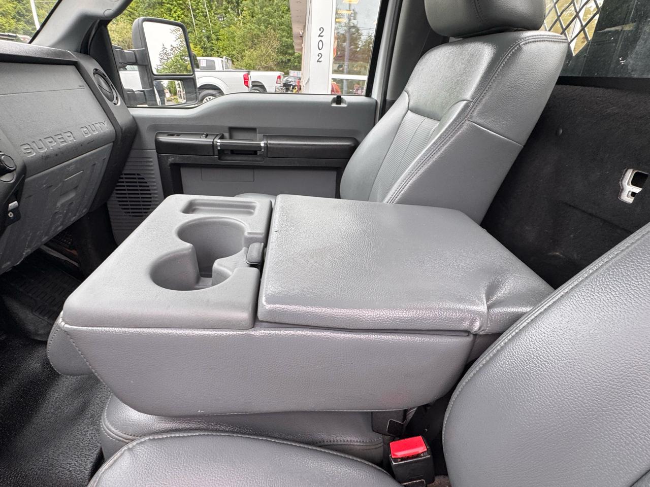 Ford Super Duty F-550 DRW  2016