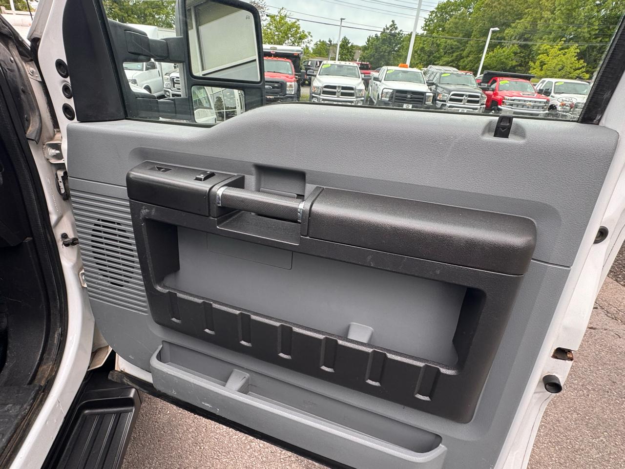 Ford Super Duty F-550 DRW  2016