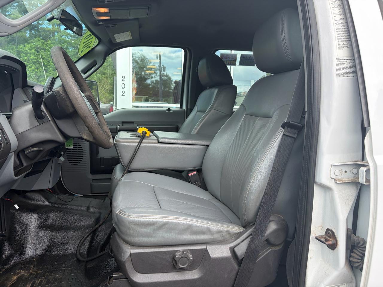 Ford Super Duty F-550 DRW  2016