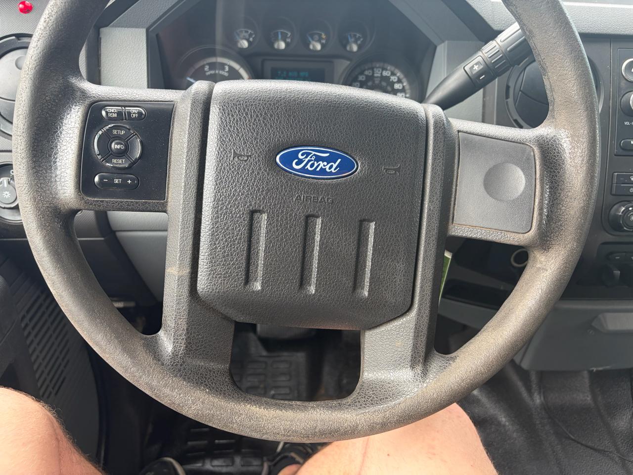 Ford Super Duty F-550 DRW  2016