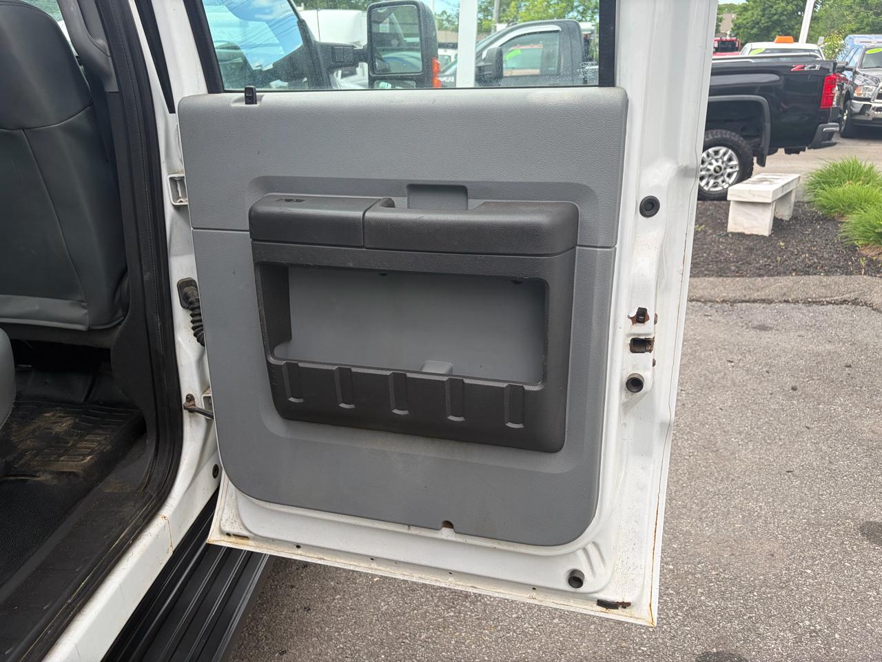Ford Super Duty F-550 DRW  2016