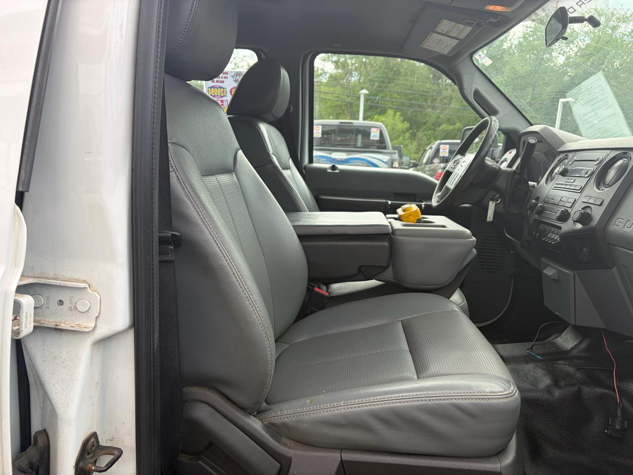 Ford Super Duty F-550 DRW  2016