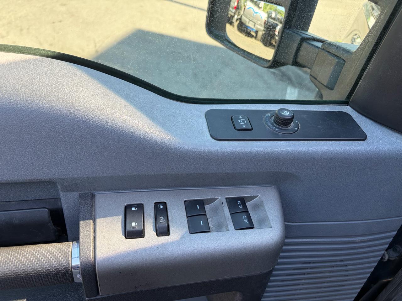 Ford Super Duty F-350 SRW  2016
