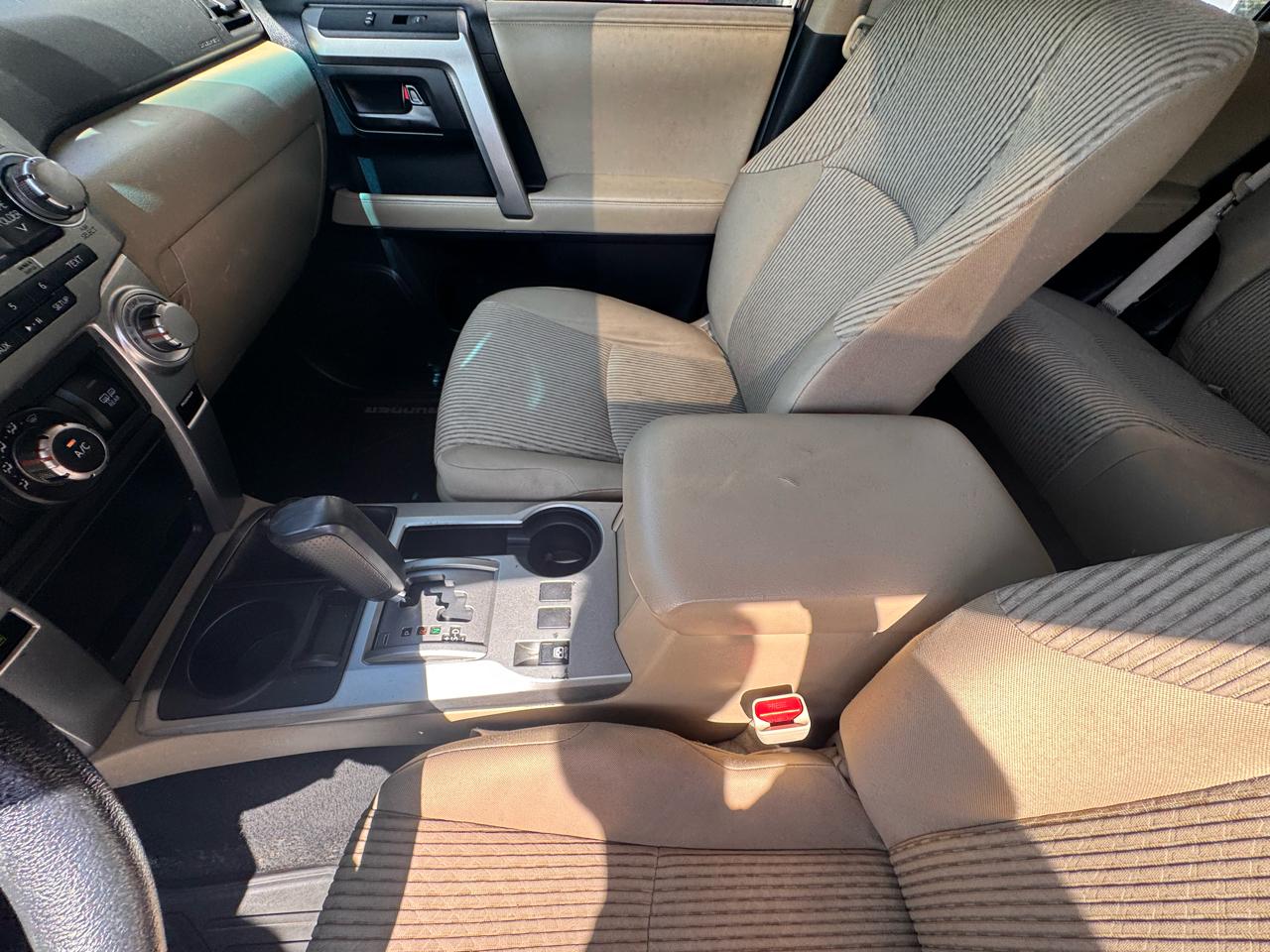 Toyota 4Runner  2012