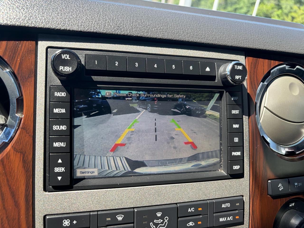 Ford Super Duty F-250 SRW  2012