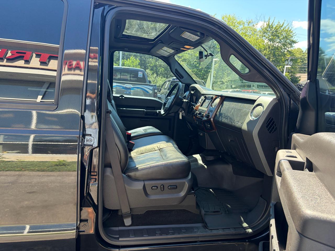 Ford Super Duty F-250 SRW  2012