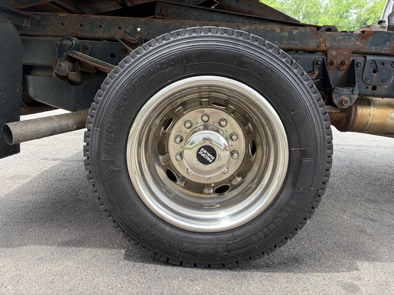 Ford Super Duty F-550 DRW  2020