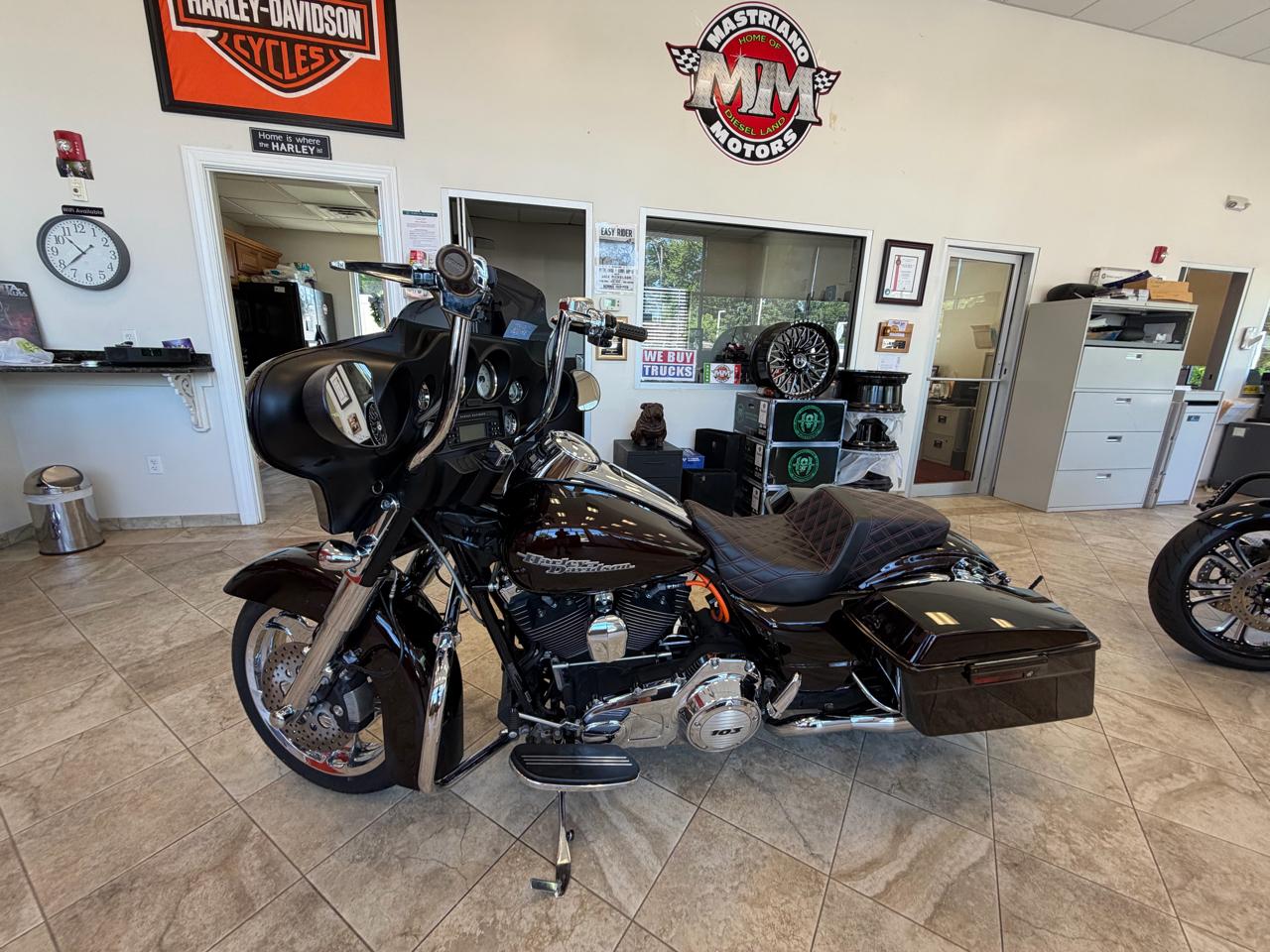 Harley-Davidson Street Glide  2011
