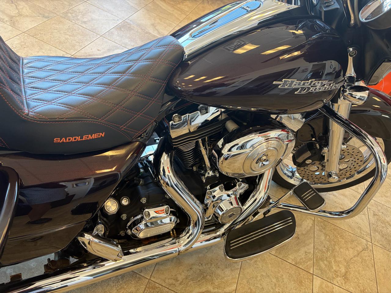 Harley-Davidson Street Glide  2011