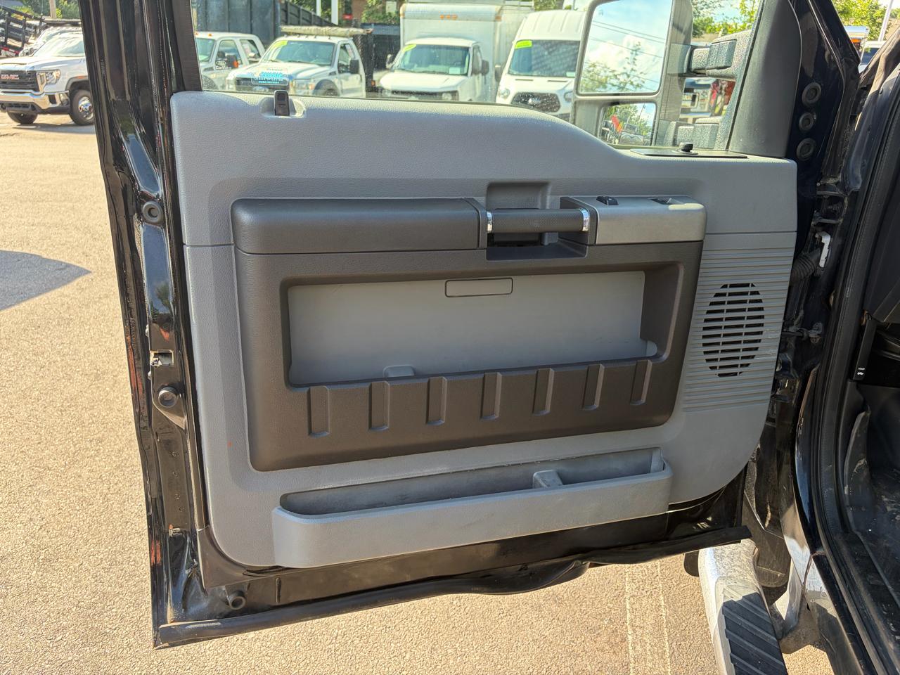 Ford Super Duty F-350 SRW  2012