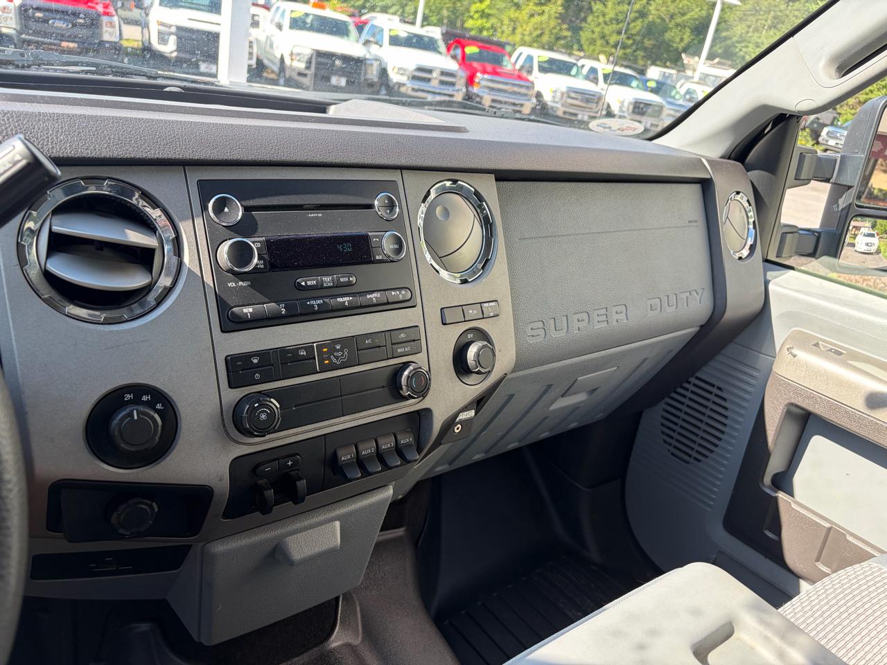 Ford Super Duty F-350 SRW  2012
