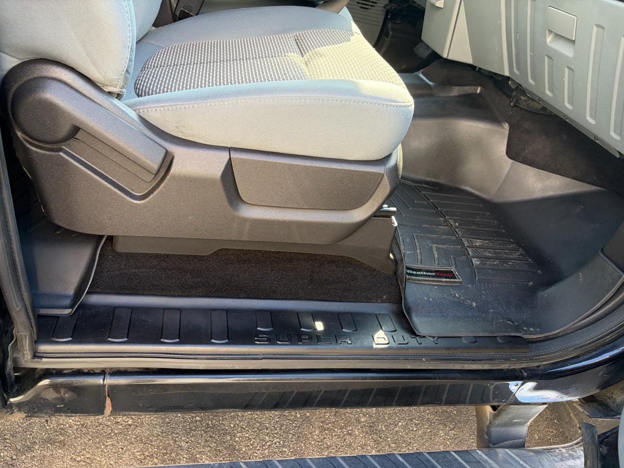 Ford Super Duty F-350 SRW  2012