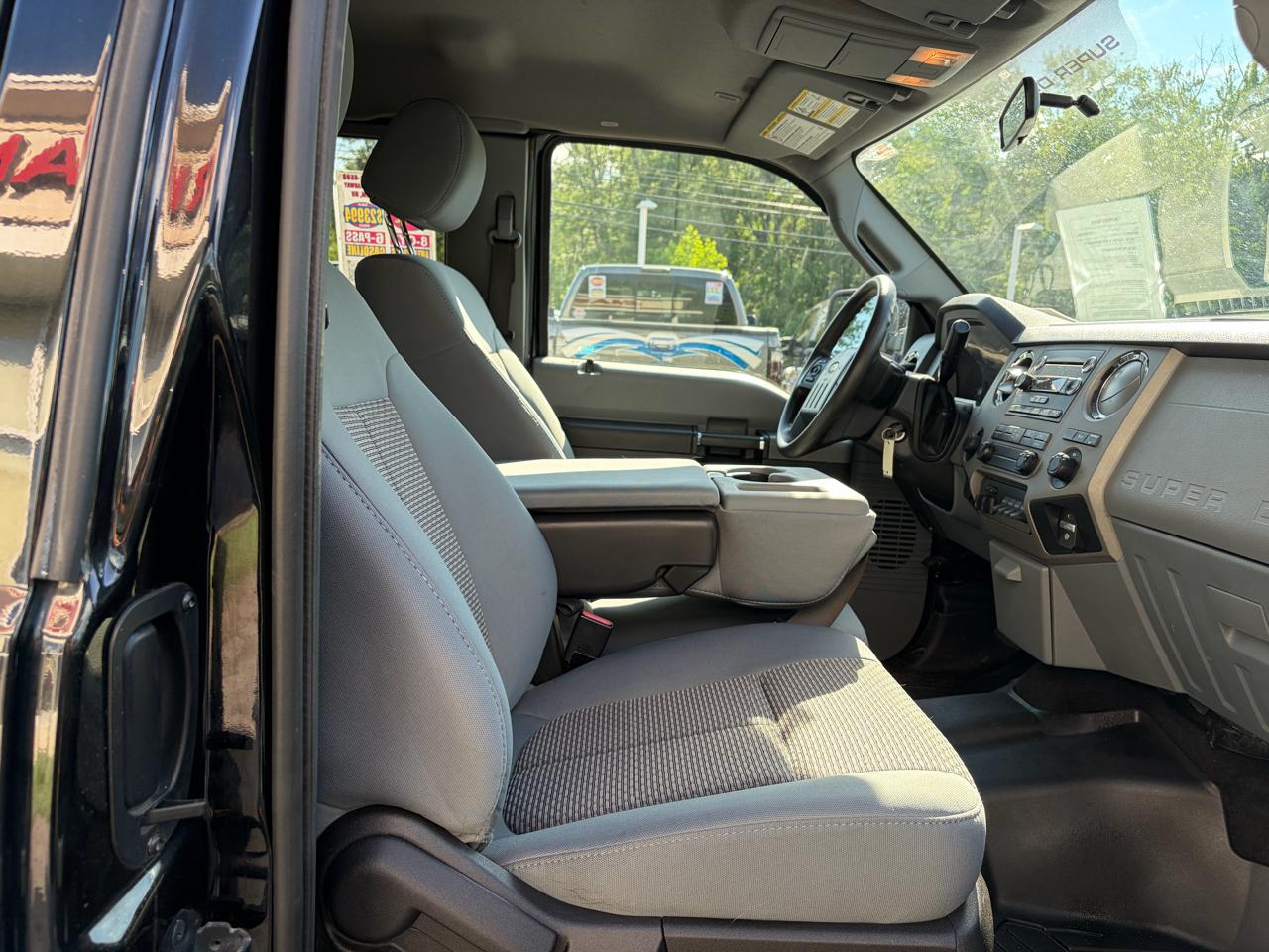 Ford Super Duty F-350 SRW  2012