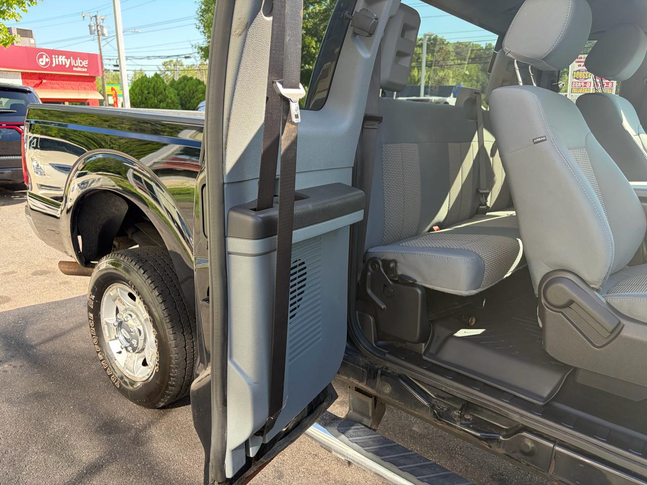 Ford Super Duty F-350 SRW  2012