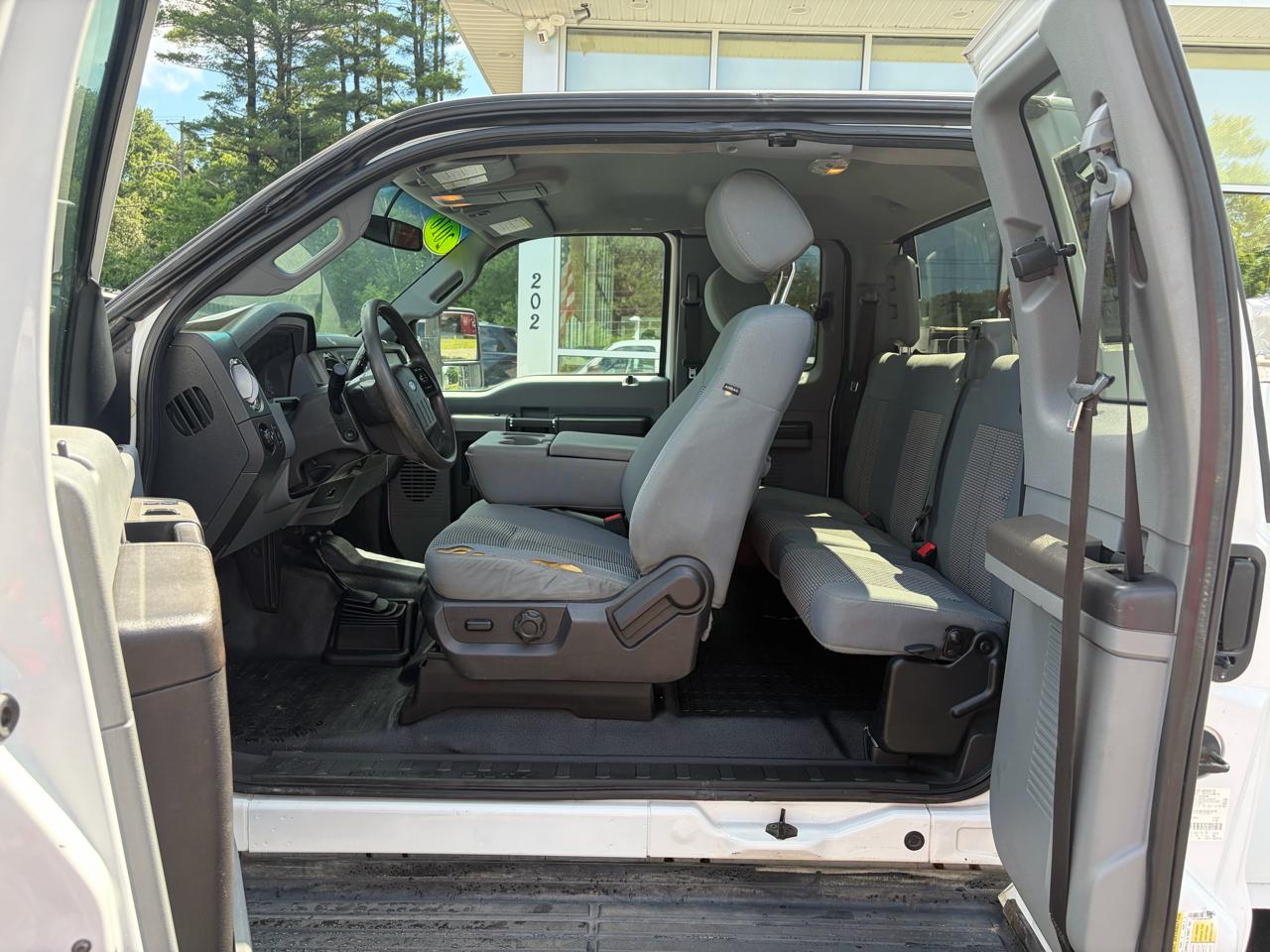Ford Super Duty F-250 SRW  2016