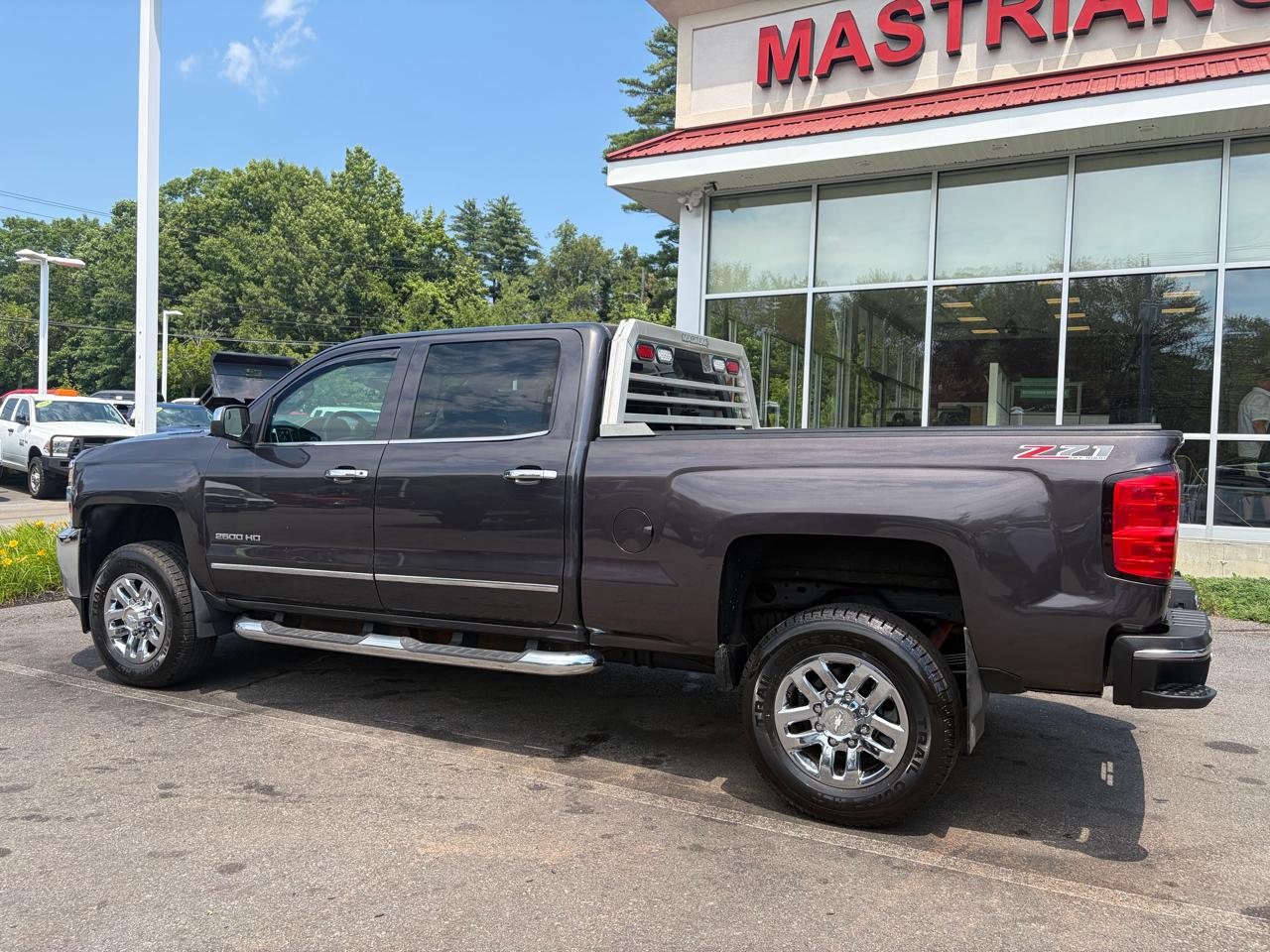 Chevrolet Silverado 2500HD Built After Aug 14  2015