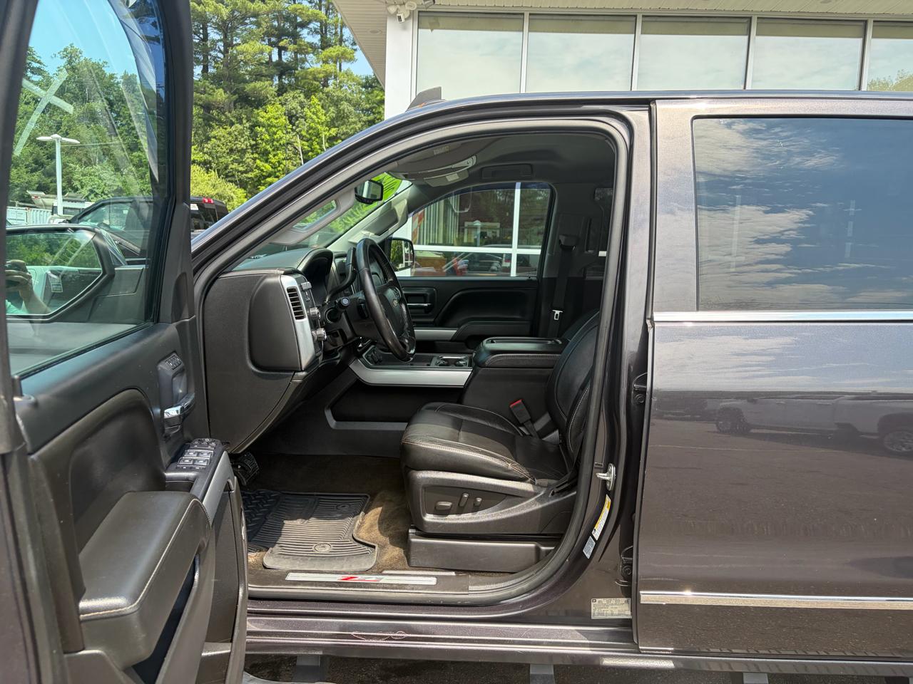Chevrolet Silverado 2500HD Built After Aug 14  2015