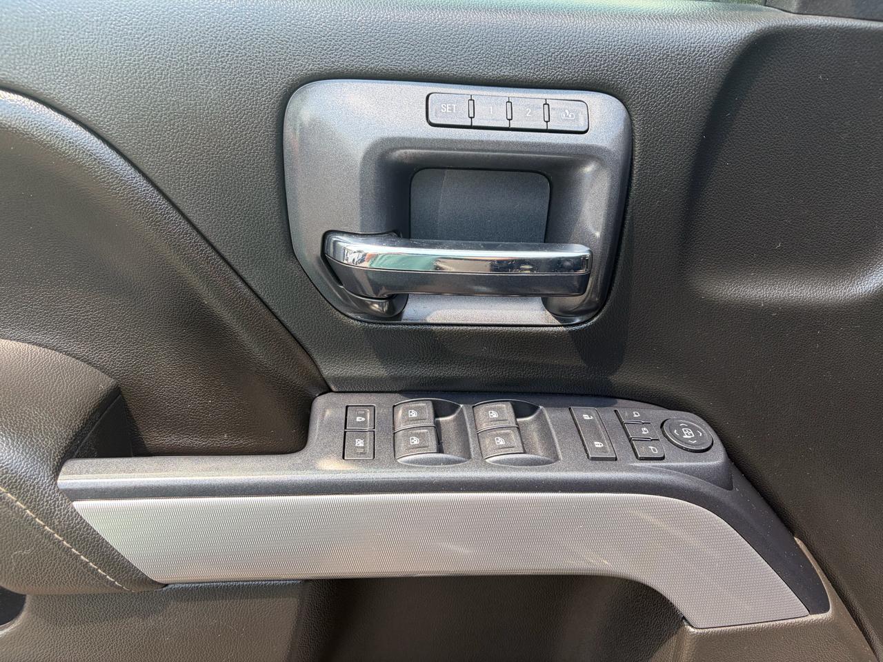 Chevrolet Silverado 2500HD Built After Aug 14  2015