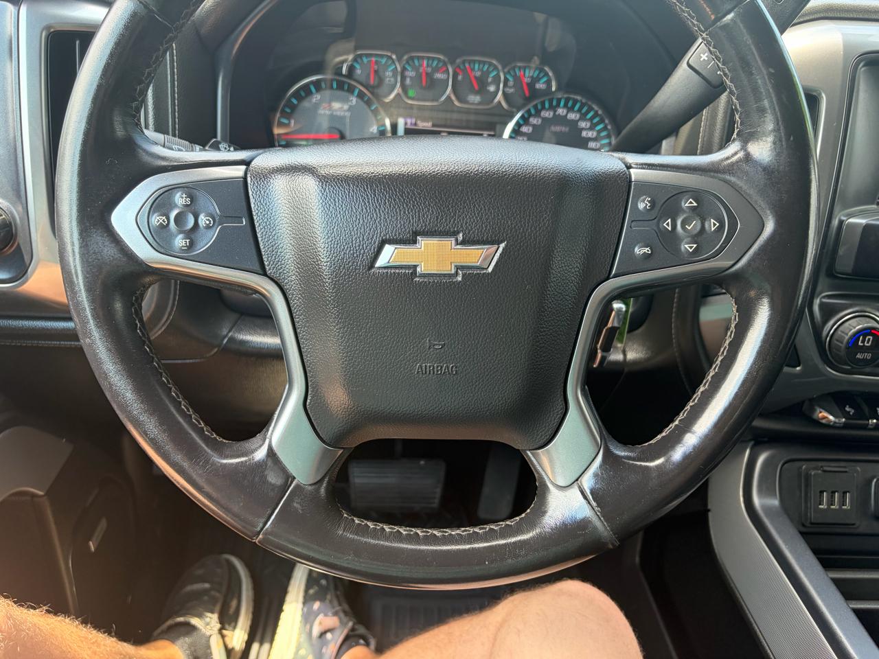 Chevrolet Silverado 2500HD Built After Aug 14  2015