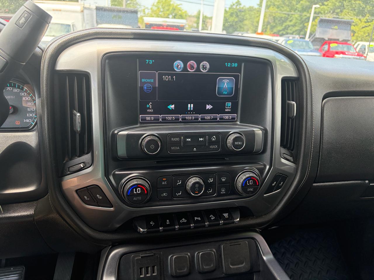 Chevrolet Silverado 2500HD Built After Aug 14  2015