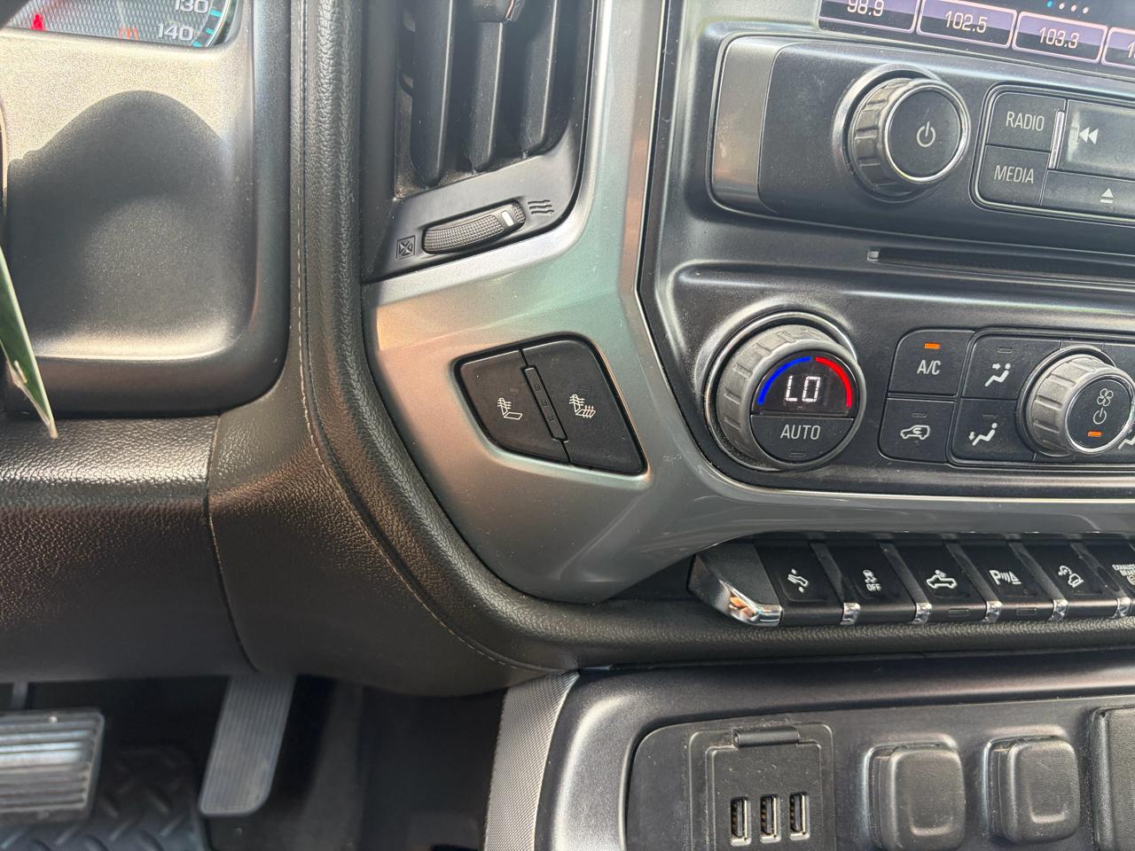 Chevrolet Silverado 2500HD Built After Aug 14  2015