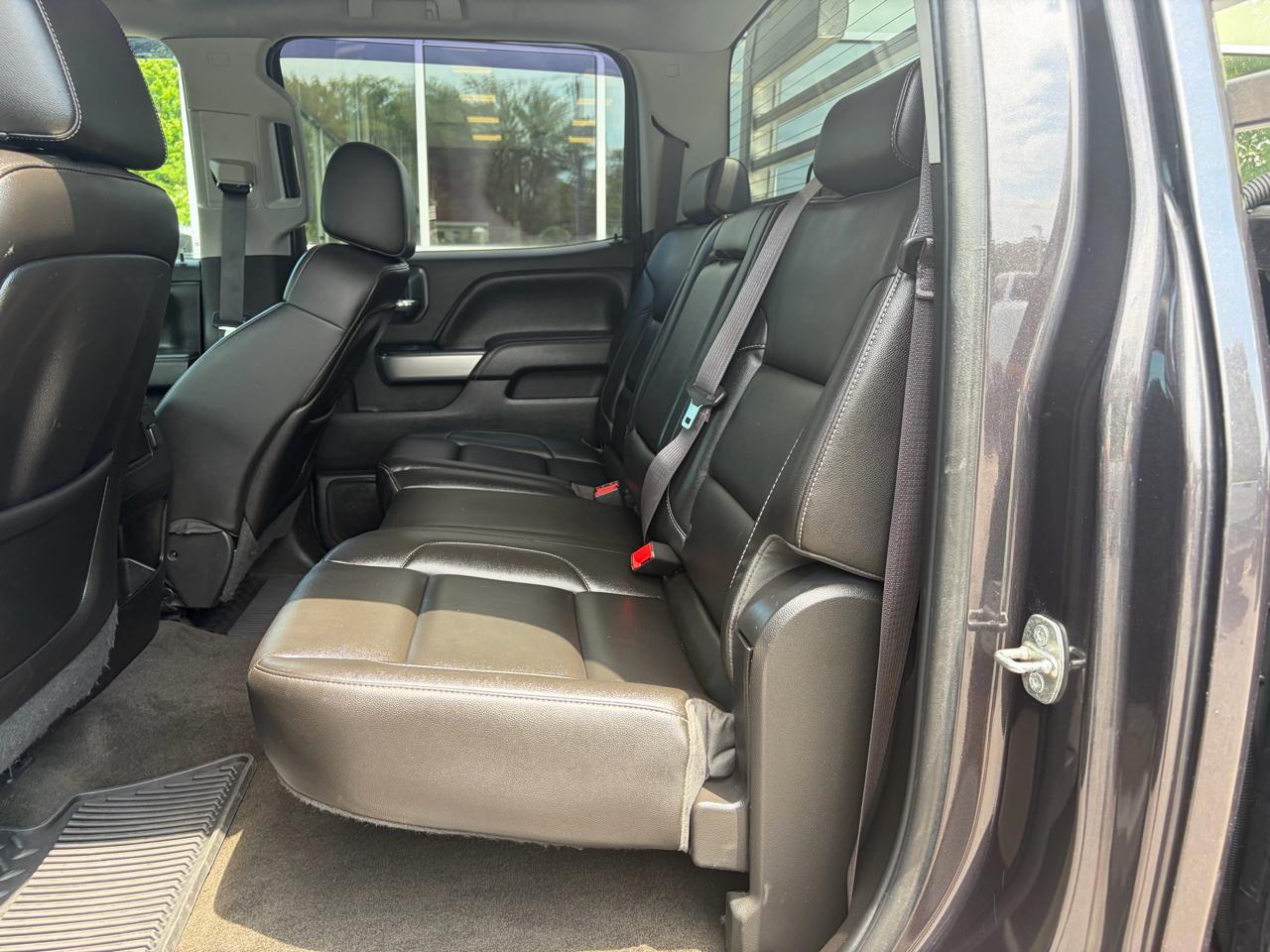 Chevrolet Silverado 2500HD Built After Aug 14  2015