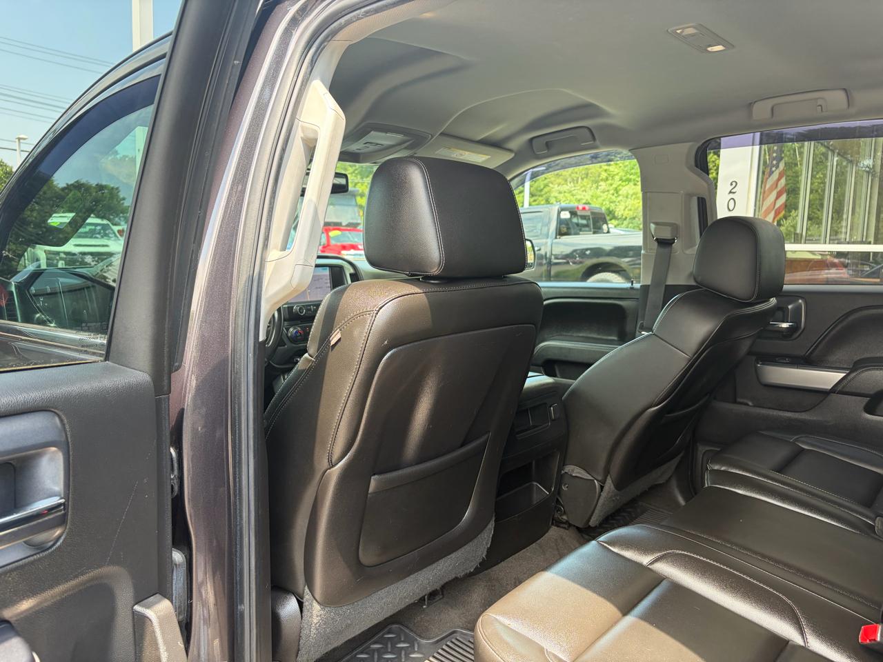Chevrolet Silverado 2500HD Built After Aug 14  2015