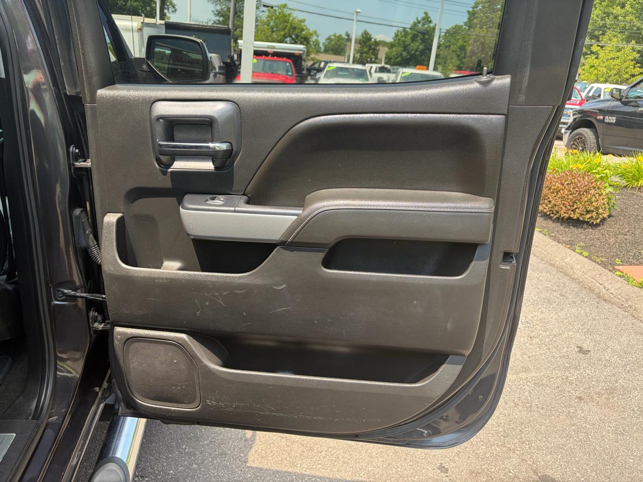 Chevrolet Silverado 2500HD Built After Aug 14  2015