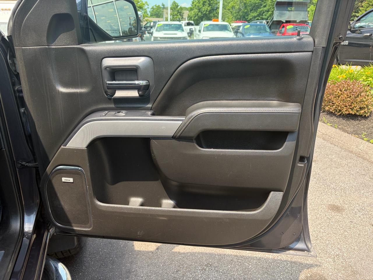 Chevrolet Silverado 2500HD Built After Aug 14  2015