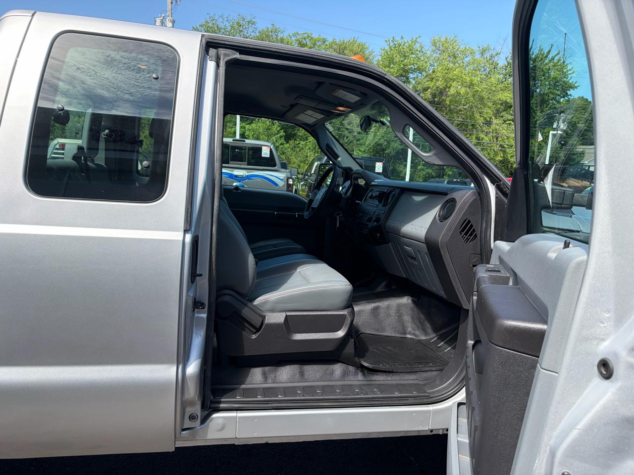 Ford Super Duty F-350 SRW  2016