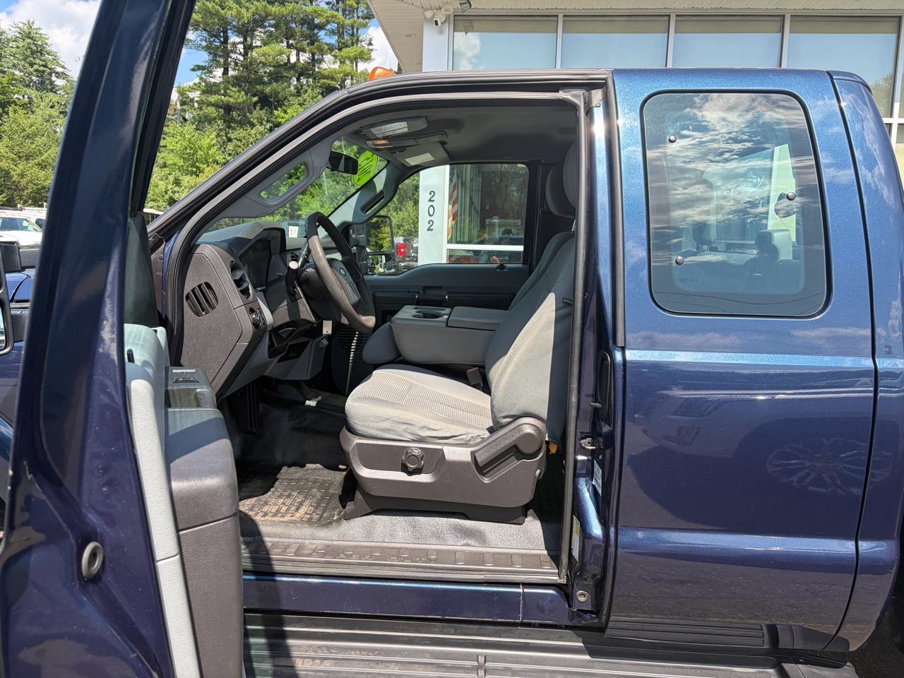 Ford Super Duty F-250 SRW  2015