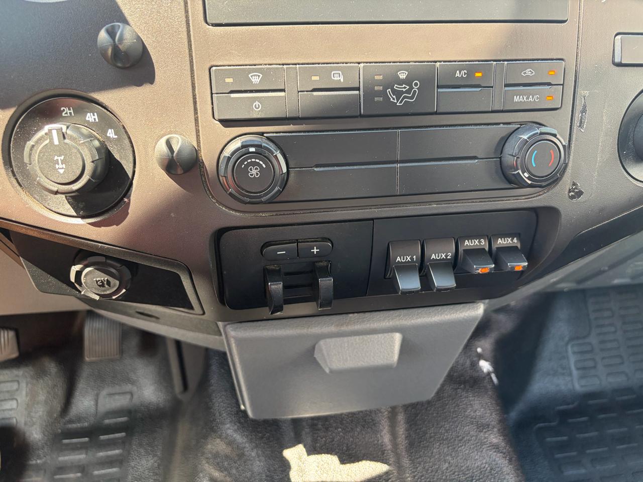 Ford Super Duty F-250 SRW  2015
