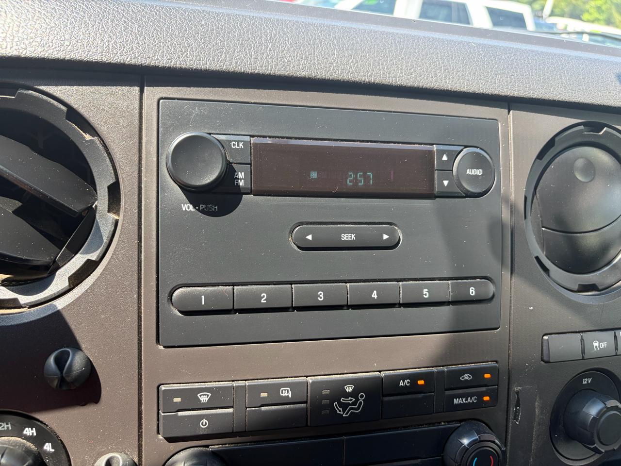 Ford Super Duty F-250 SRW  2015