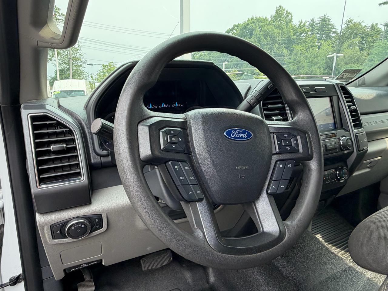 Ford Super Duty F-350 SRW  2022