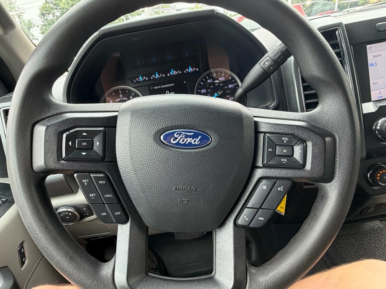 Ford Super Duty F-350 SRW  2022