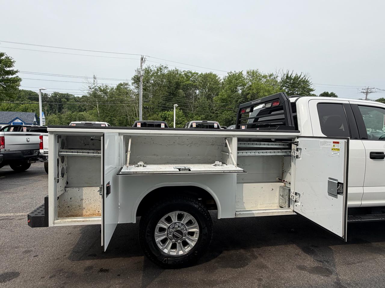 Ford Super Duty F-350 SRW  2022