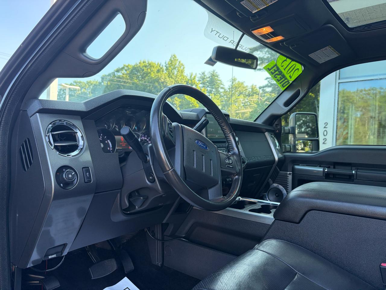 Ford Super Duty F-250 SRW  2013