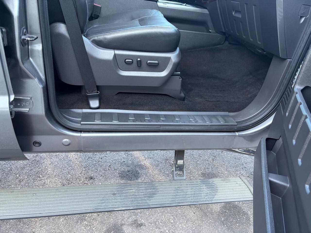 Ford Super Duty F-250 SRW  2013