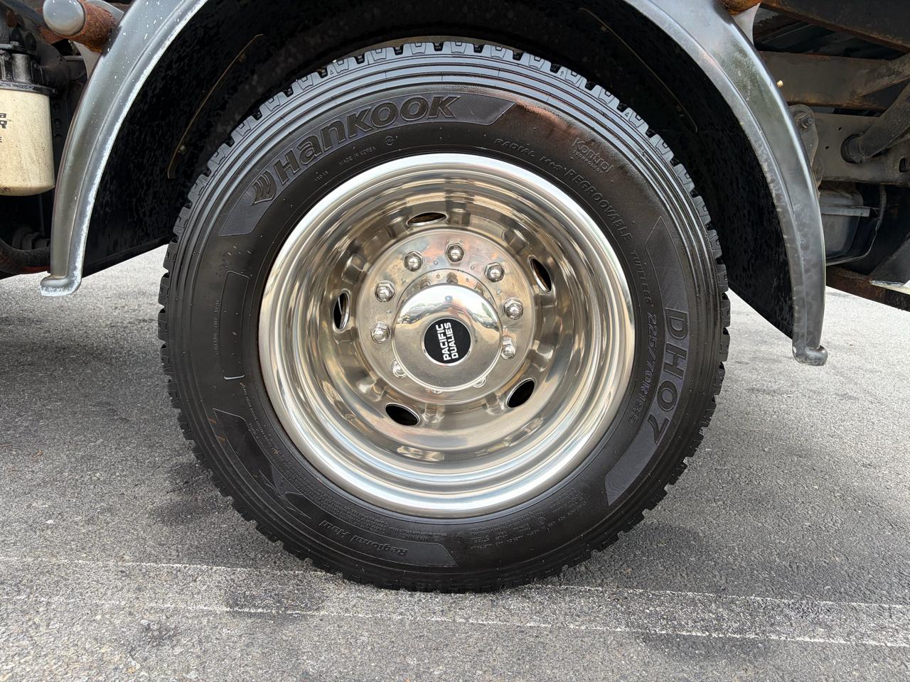 Ford Super Duty F-550 DRW  2016