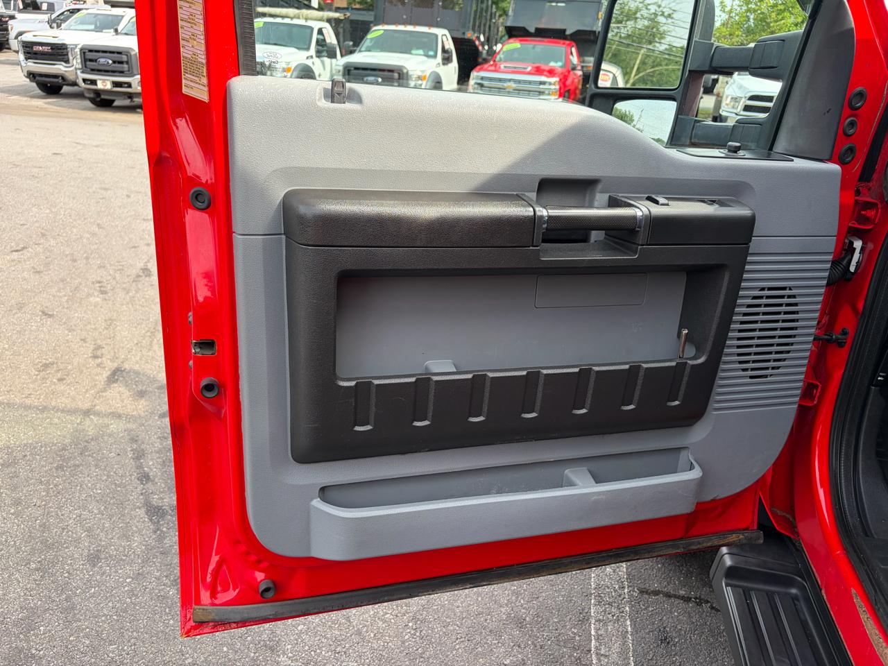 Ford Super Duty F-550 DRW  2016