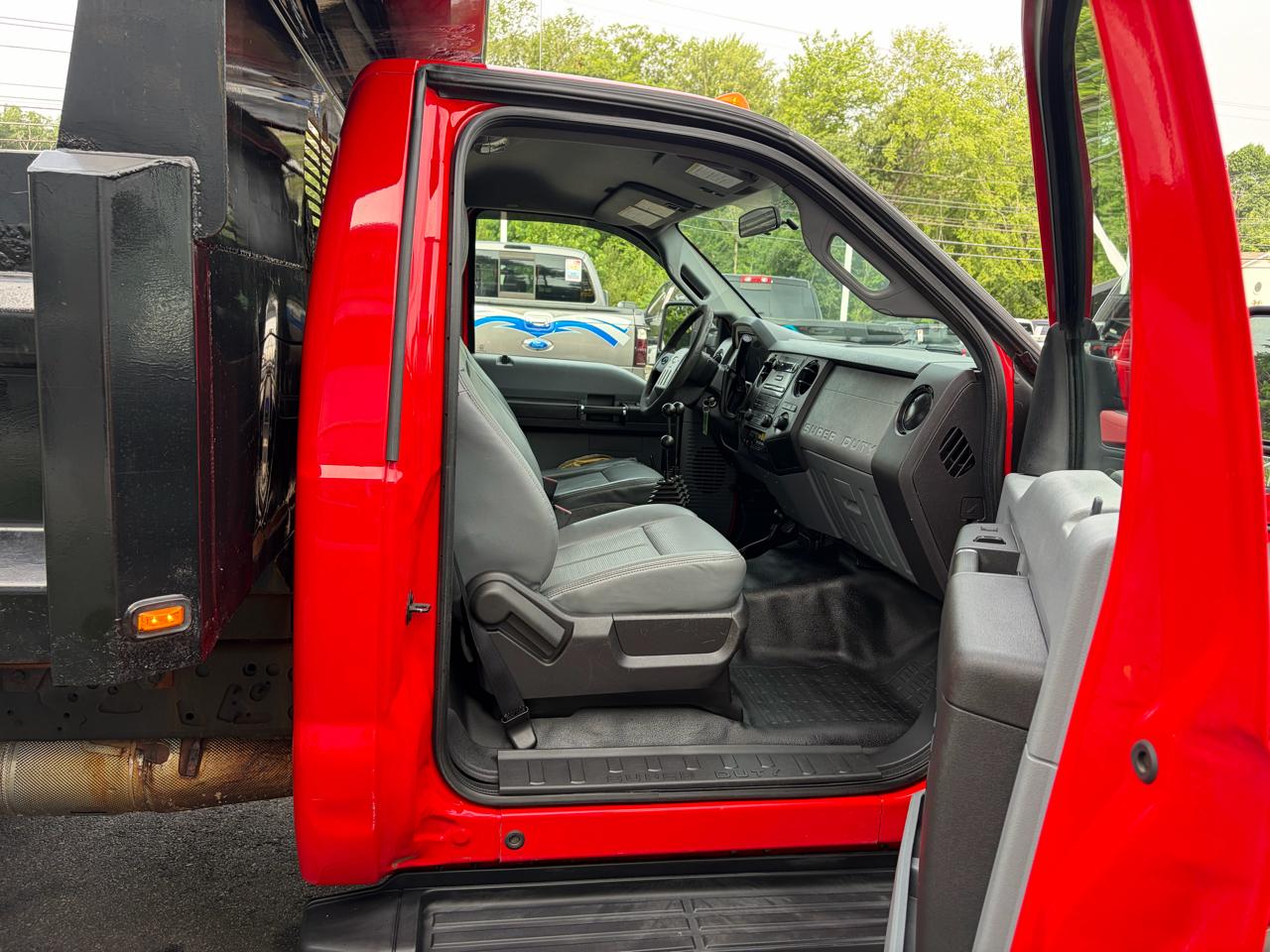 Ford Super Duty F-550 DRW  2016