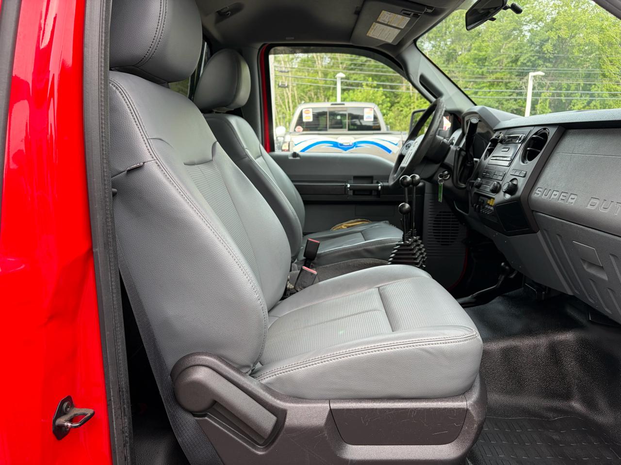 Ford Super Duty F-550 DRW  2016