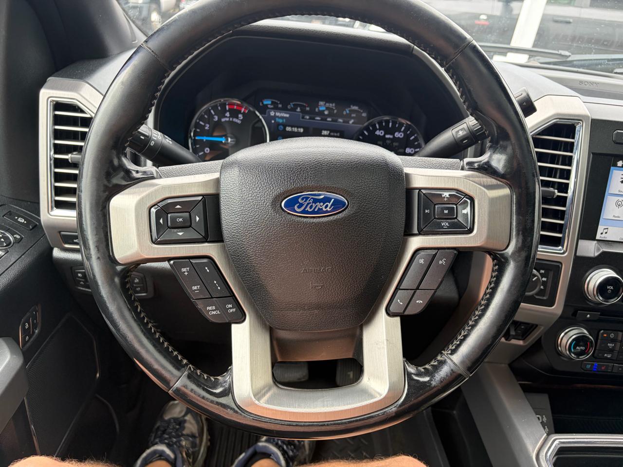 Ford Super Duty F-450 DRW  2017