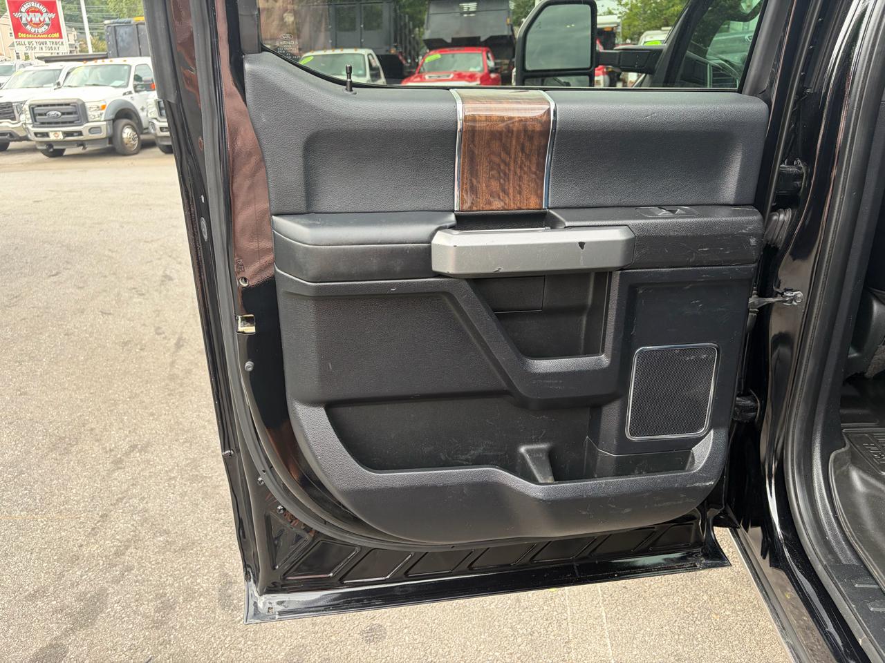 Ford Super Duty F-450 DRW  2017