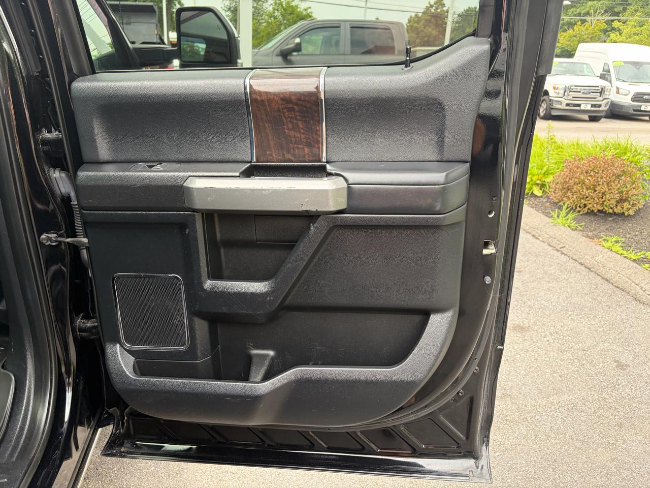 Ford Super Duty F-450 DRW  2017