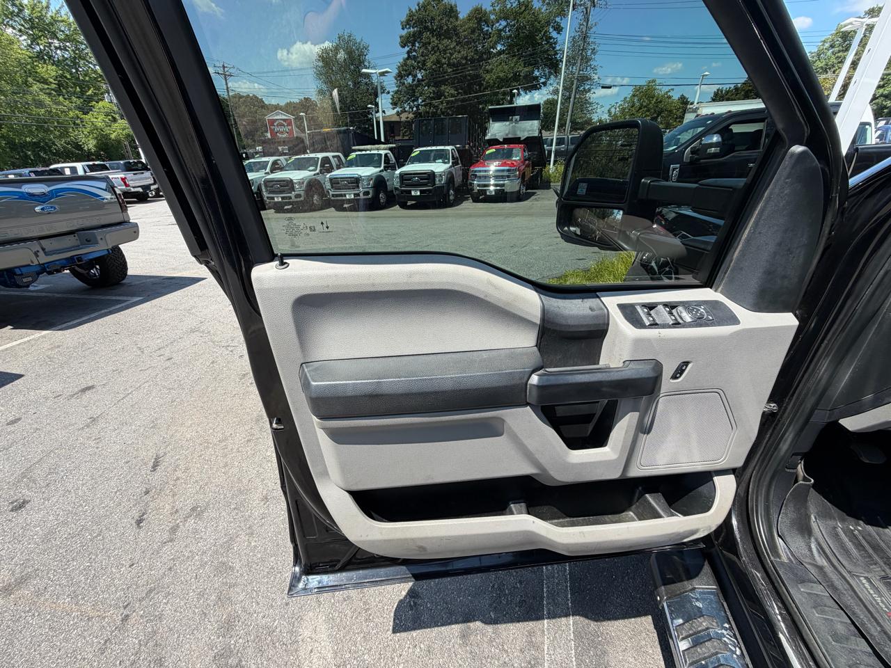 Ford Super Duty F-350 DRW  2020